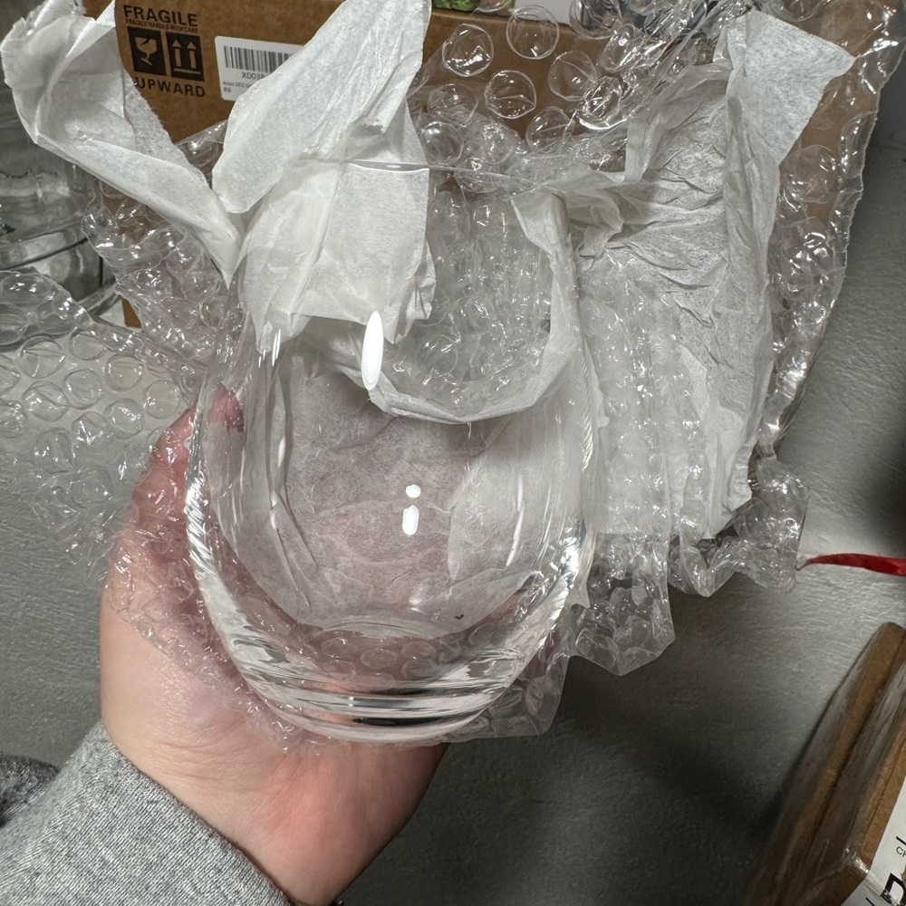 2 pack set of Brandless Wine Glasses